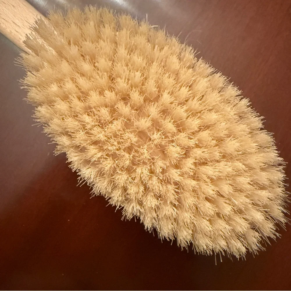 Wooden Bath Brush with Natural Bristles